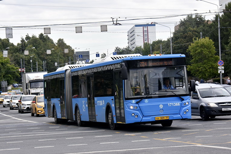 Суд оштрафовал водителя автобуса, высадившего ребенка из-за проблем с валидатором 