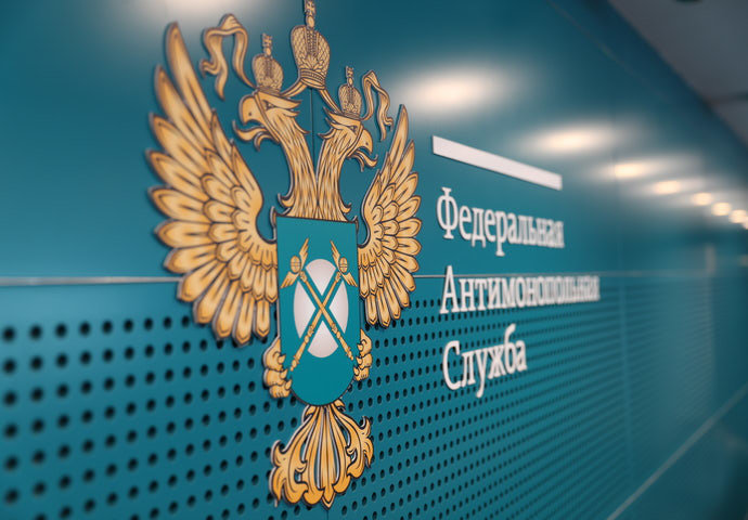 ФАС оштрафовала букмекера Pari за использование образа человека в рекламе 